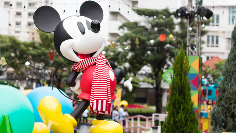 Mickey Mouse statue at Disney World