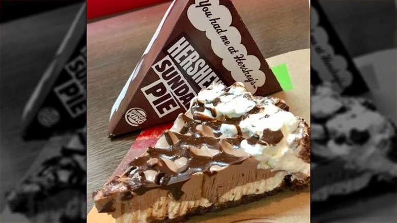 Hershey's Sundae Pie in front of pie box