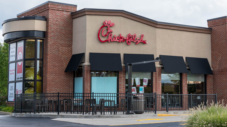 Chick-fil-A building exterior
