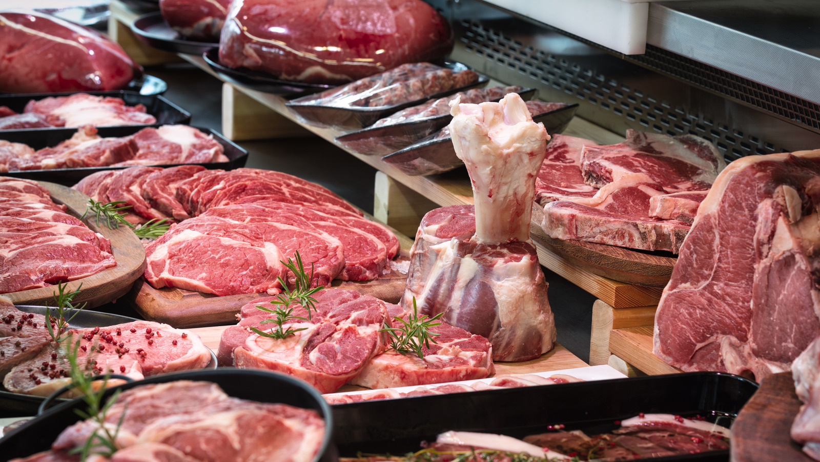 Filet Mignon Vs Ribeye: Everything You Need To Know