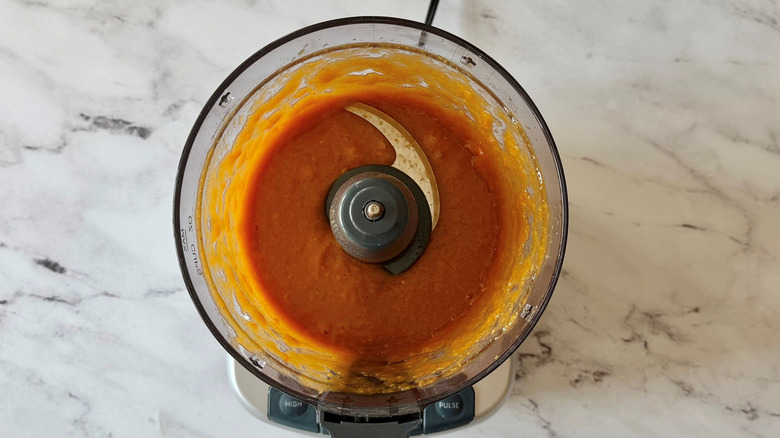 Mango habanero sauce in food processor