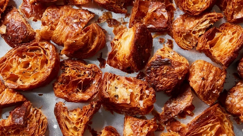 flaky croissant croutons