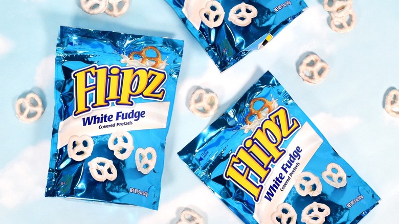 Flipz white fudge pretzels