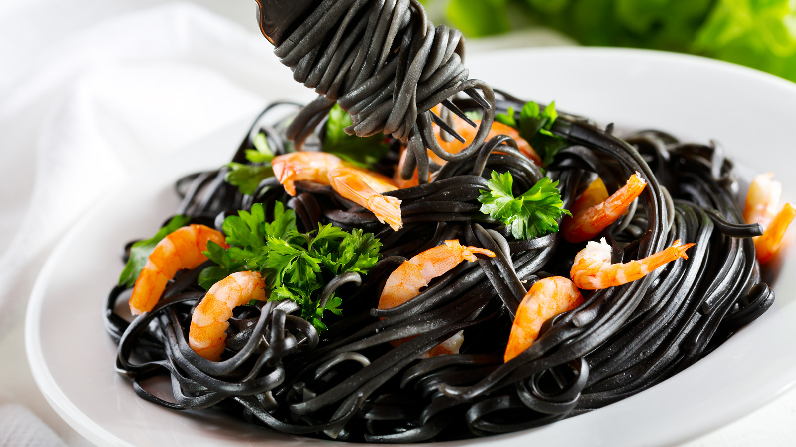Thai Squid Ink Noodles Are A Must Try Street Food 47 OFF