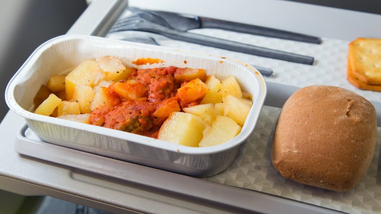 airplane meal