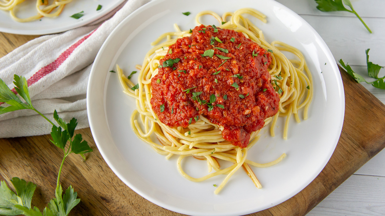 For A Fast Marinara Sauce, Turn To Canned Crushed Tomatoes