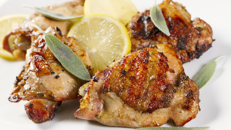 chicken thighs with lemon slices