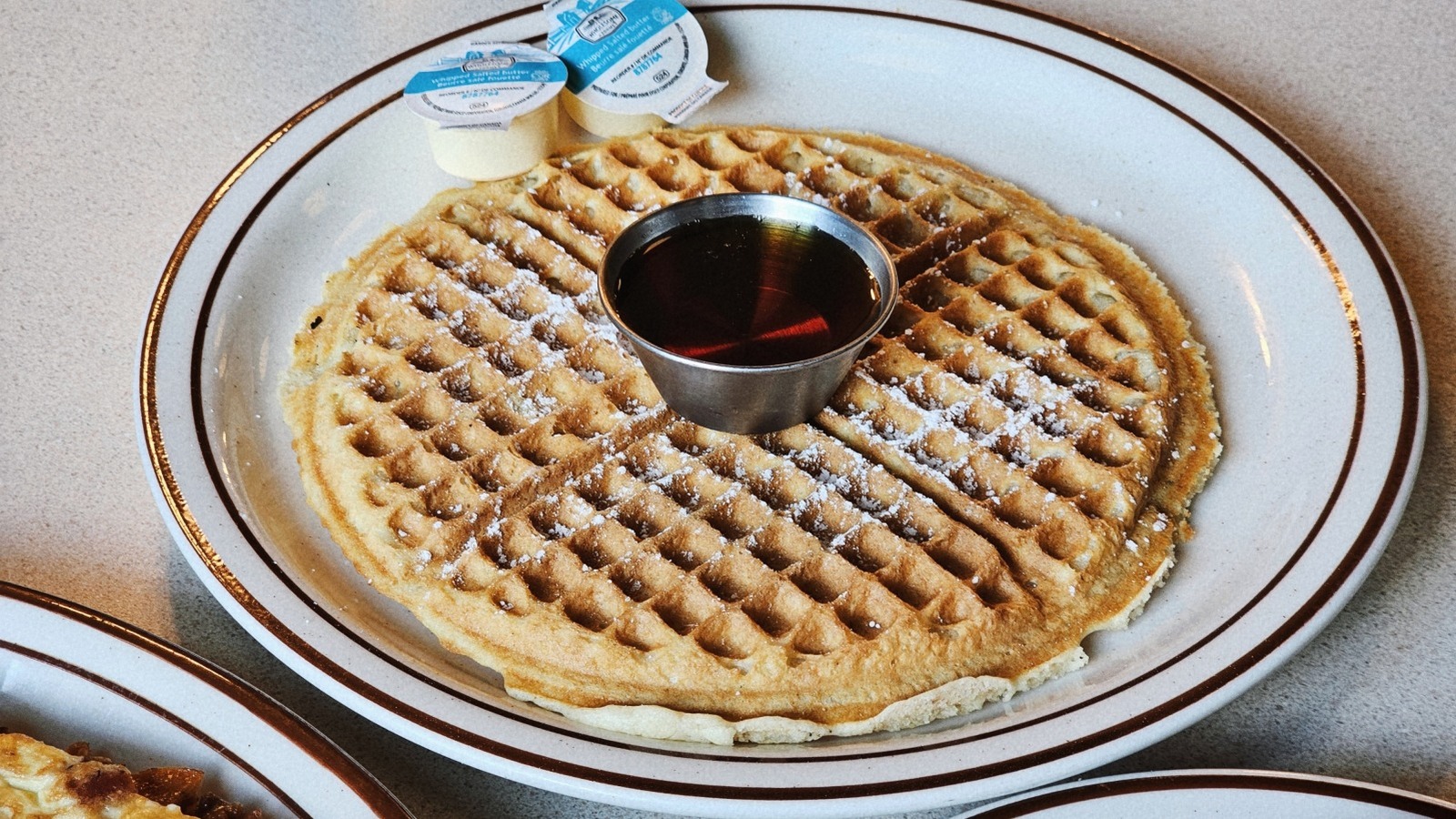 <a href="https://www.mashed.com/2177772/for-best-waffle-house-waffles-order-extra-crispy/" target="_blank">For The Absolute Best Waffle House Waffles, Order With These 2 Words</a>