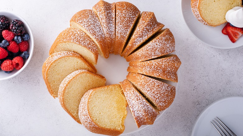 Sliced bundt cake with sugar