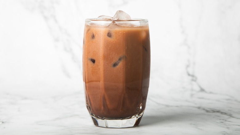 chocolate frio in glass with ice