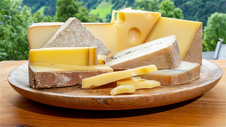 various French cheeses