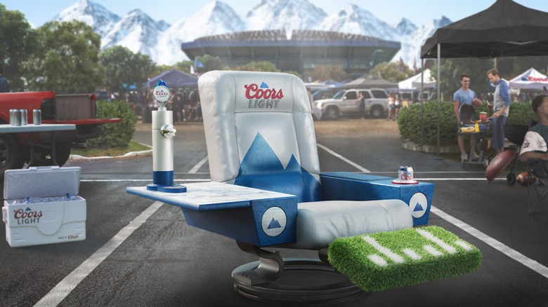 Coors Light Chill Throne