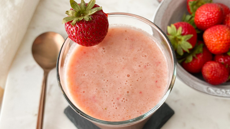 Fresh fruit smoothie