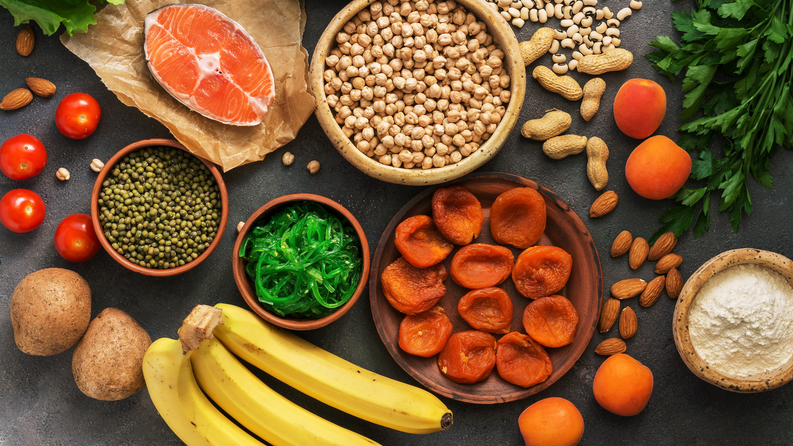 Fresh Fruit Vs Dried Fruit Which Is Better For You?