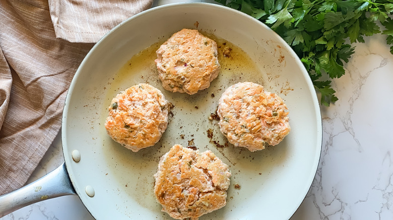 Fresh Salmon Burgers Recipe salmon in patties