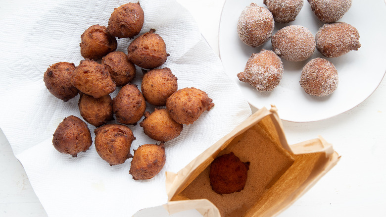 sugar coating donut holes