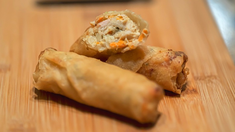 Egg roll boxes