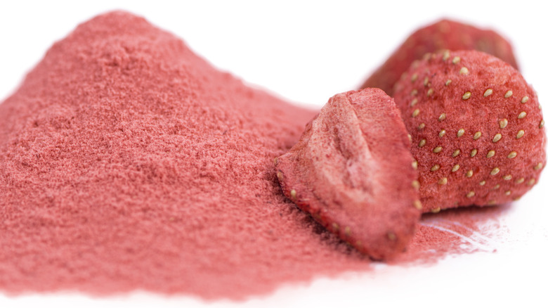 Frozen strawberry and powder