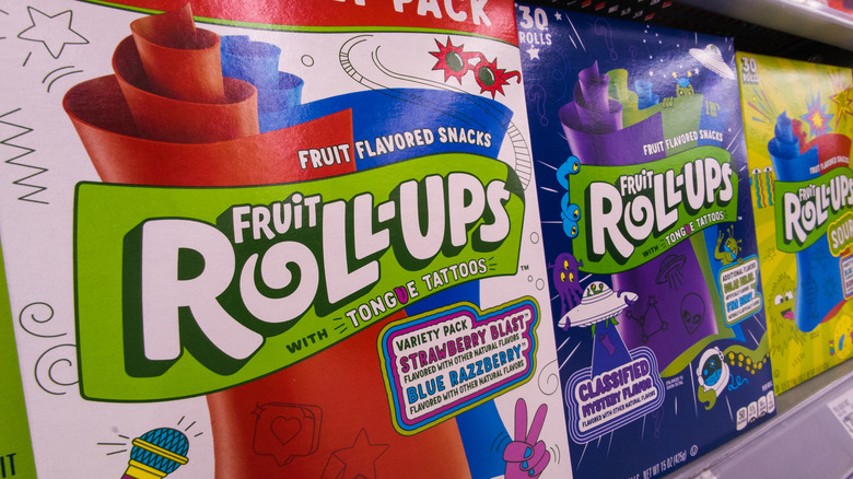Fruit Roll-Ups boxes