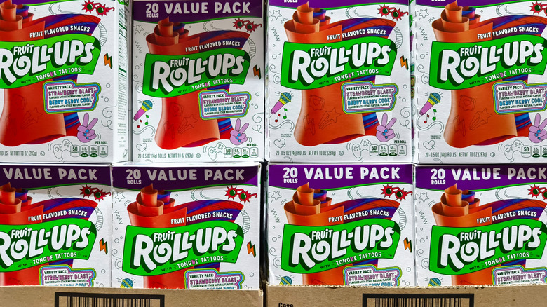 Fruit Roll-Ups boxes on shelf