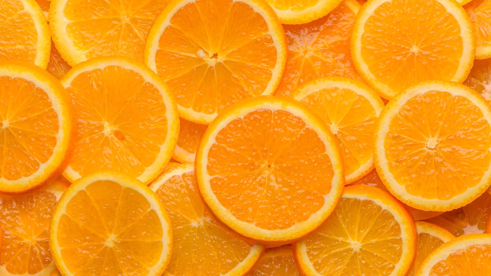 9 Foods That Pack A Bigger Vitamin C Punch Than Oranges