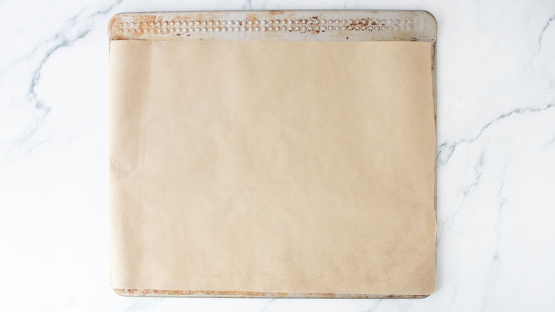 Baking sheet lined with parchment paper