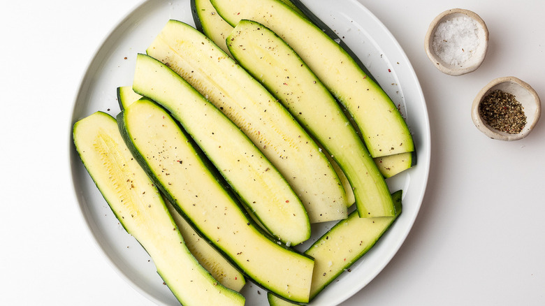 sliced seasoned raw zucchini