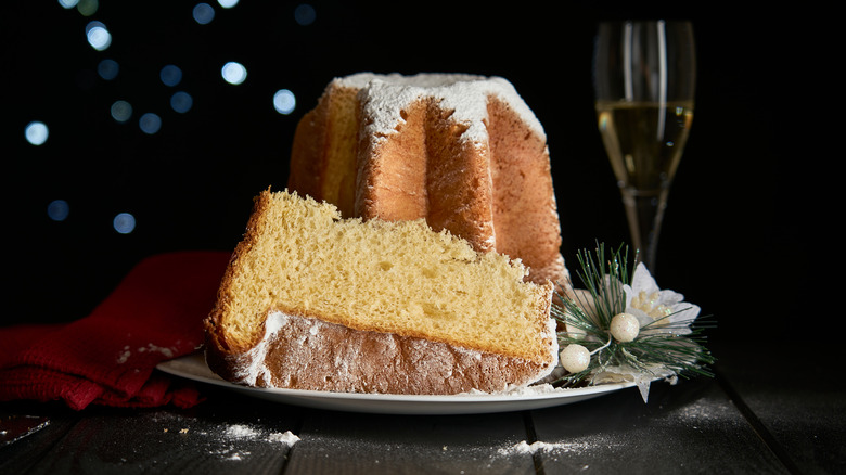 pandoro Italian holiday cake