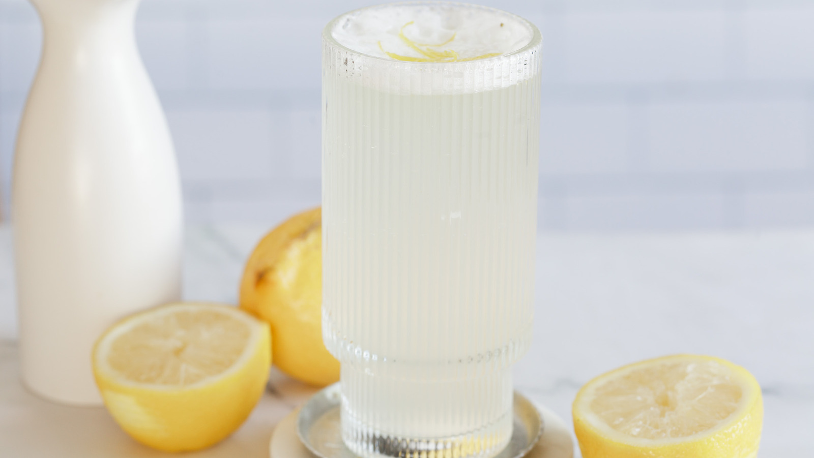 Gin Fizz Cocktail Recipe gin-fizz-cocktail-recipe