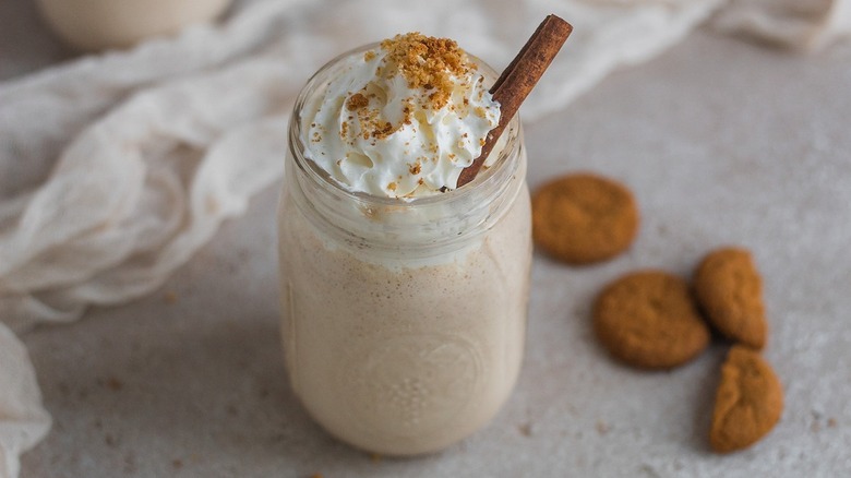 gingerbread milkshake in glass