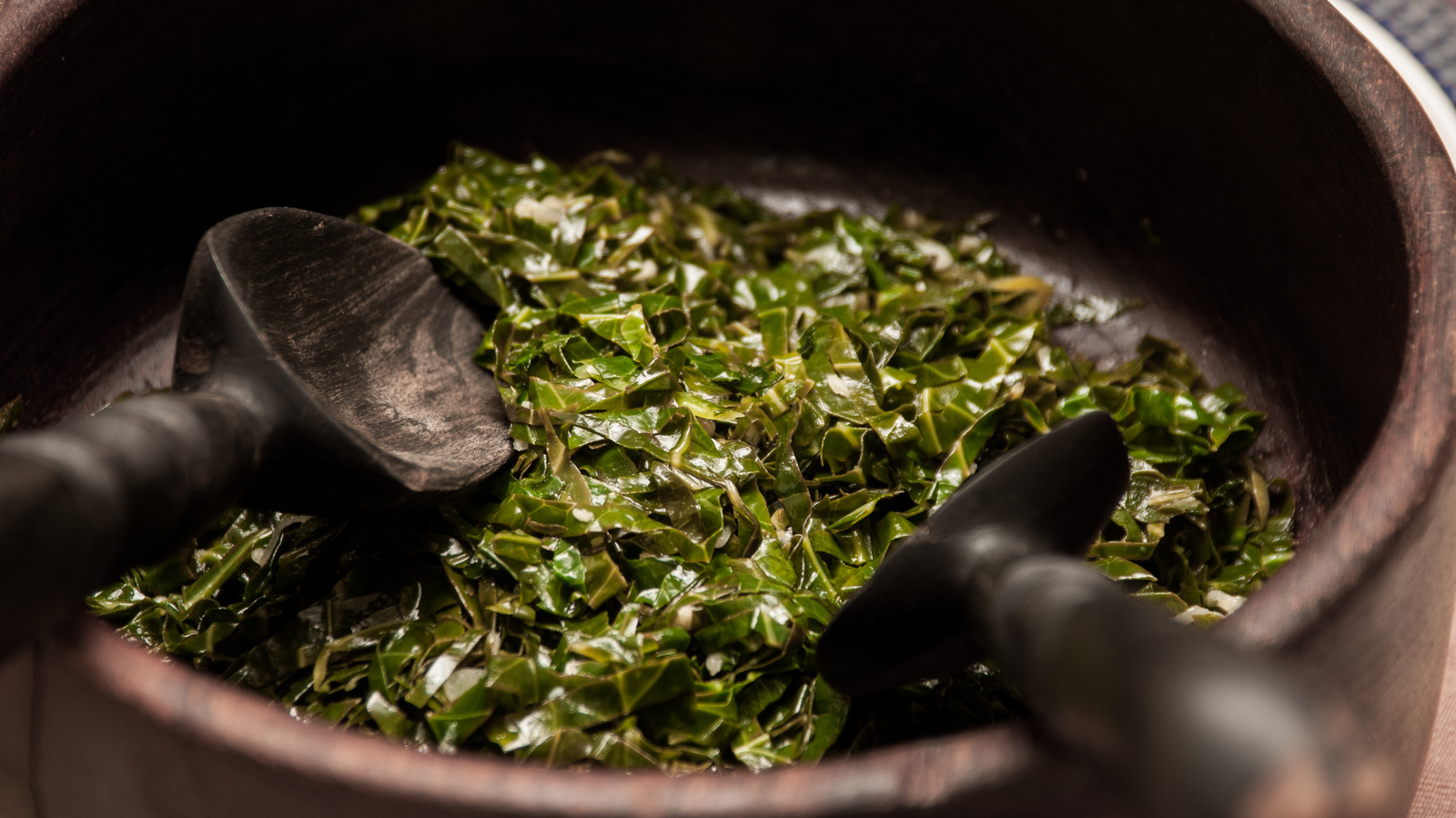 Give Leftover Collard Greens New Life By Adding Them To Pasta