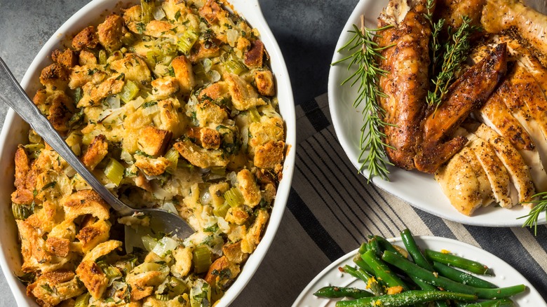 stuffing with turkey and green beans