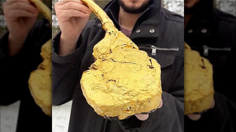 Golden Tomahawk steak
