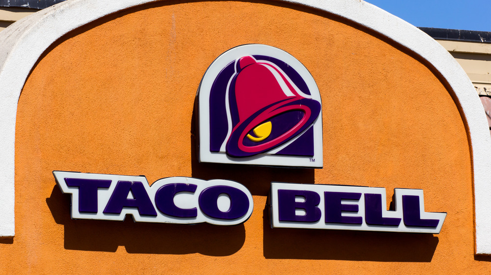 Taco Bell sign and logo