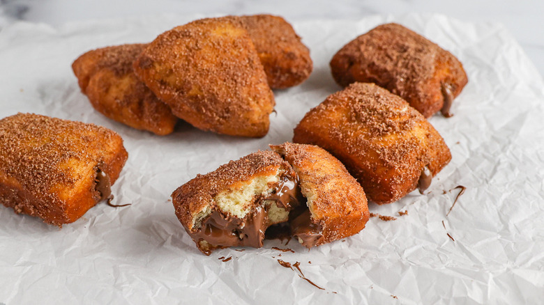 mini sugared donuts with nutella