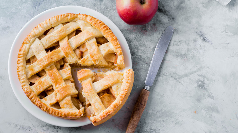 Perfectly golden pie crust