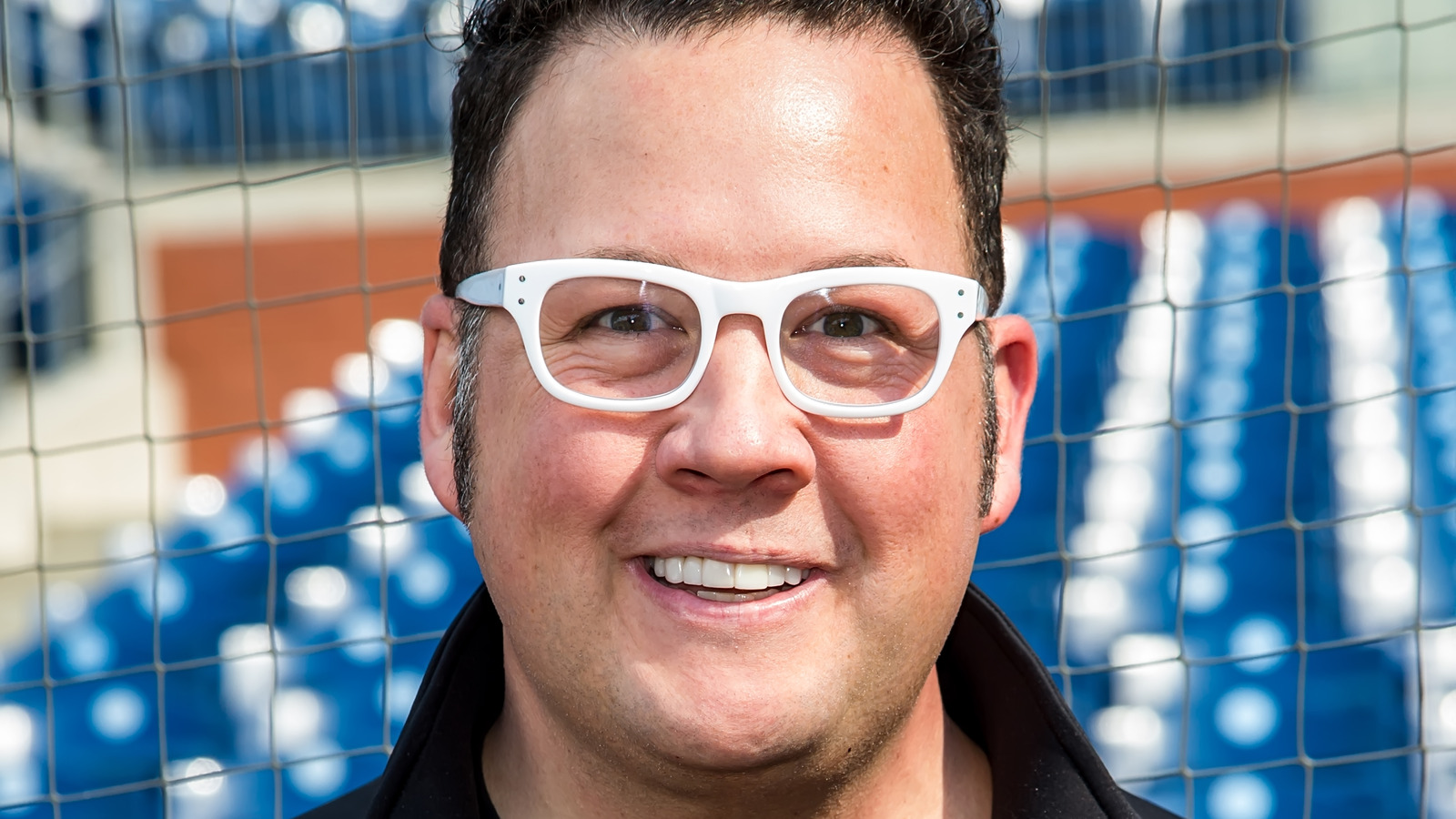 Graham Elliot's New Haircut Makes Him Almost Unrecognizable