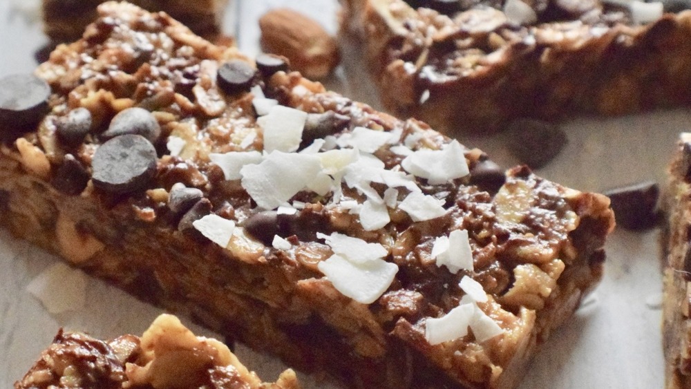 granola bars with chocolate chips and coconut