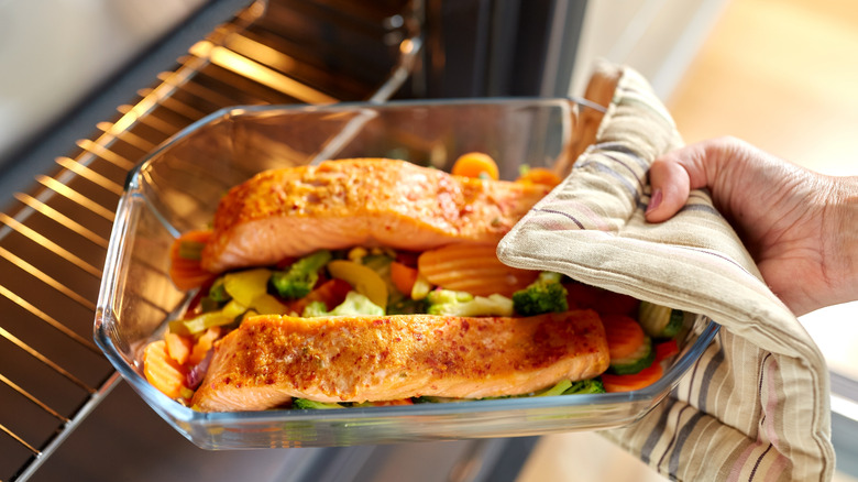 baking salmon