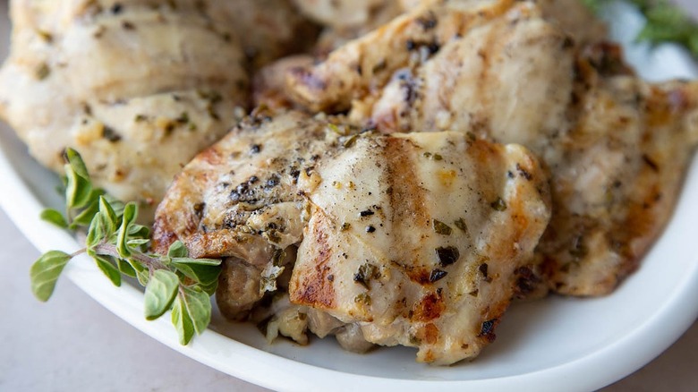 grilled chicken with oregano