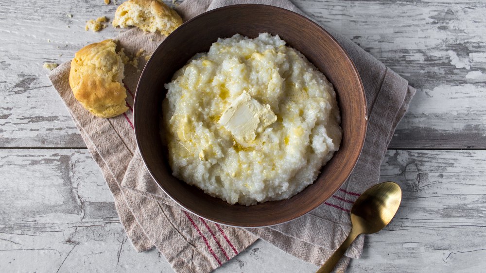 Grits Or Oatmeal: Which Is The Healthier Breakfast Option?