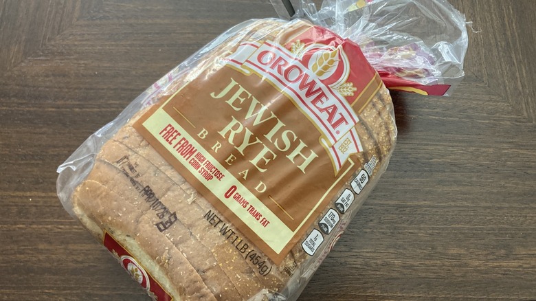 Oroweat Jewish Rye bread in packaging on table