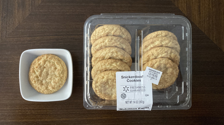Freshness Guaranteed snickerdoodles from Walmart in a box and a bowl
