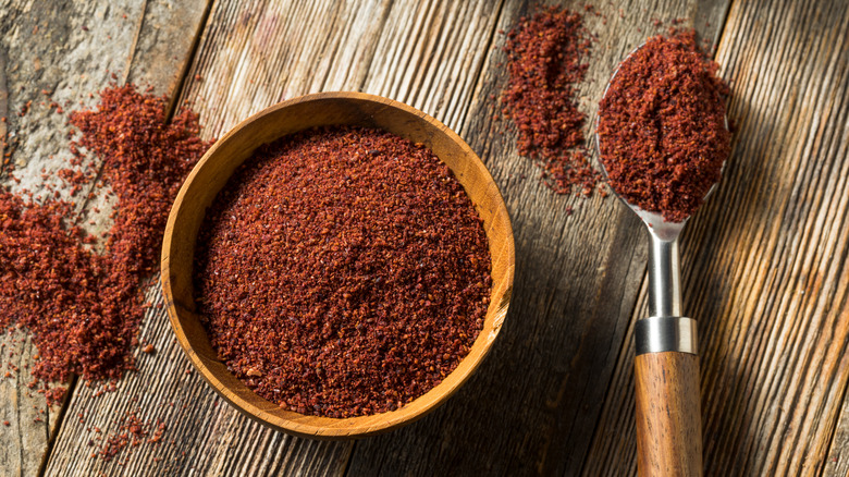 Ground sumac in bowl