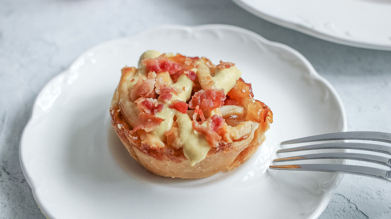 apple hot dog mini pie