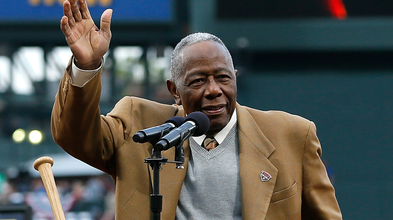 Hank Aaron waving on field