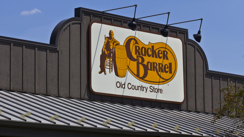 Cracker Barrel restaurant  