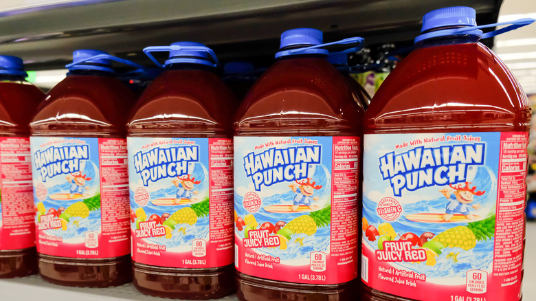 Rows of Fruit Juicy Red Hawaiian Punch