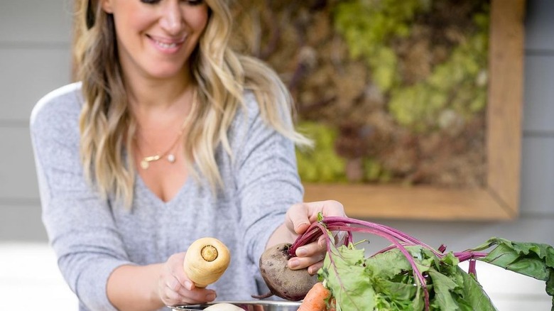 Haylie Duff cooking