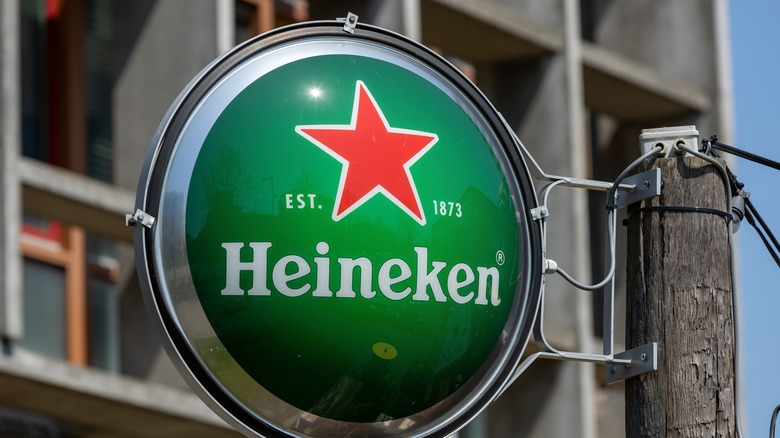 Heineken sign